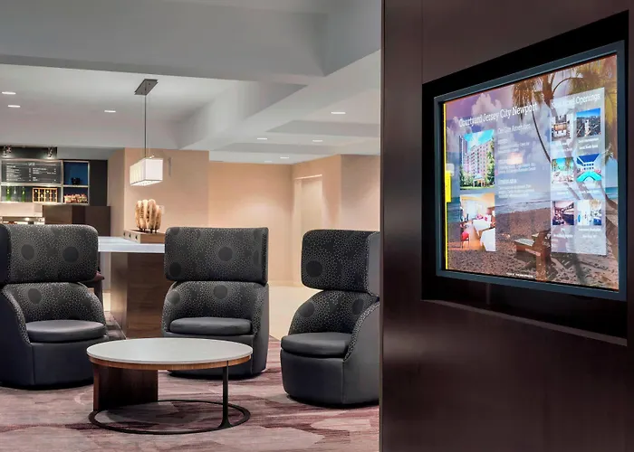 Courtyard By Marriott Jersey City Newport